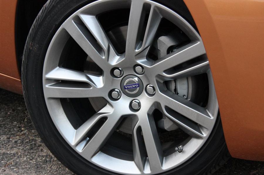  Volvo S60 2010 года  (фото 178 из 226)